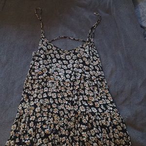 Daisy Brandy Melville sundress with open back